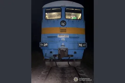 13.08.2026, 13:15				


									У Львові під колесами пасажирського потяга загинув 42-річний чоловік							

										Увечері 12 серпня 2026 року у Львові сталася смертельна залізнична аварія, внаслідок якої загинув місцевий мешканець. За фактом