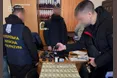 У Запоріжжі затримано адвоката, який продавав фіктивні повістки та «списання» з обліку за 18 тисяч доларів