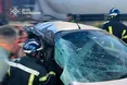На Львівщині рятувальники деблокували двох людей внаслідок потрійної ДТП за участю вантажівки