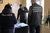 Масштабні обшуки у 11 регіонах: викрито мільйонні розкрадання на закупівлі деревини для ЗСУ