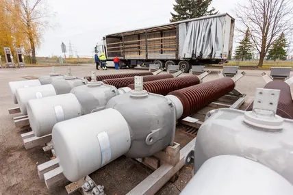 Литва надала Україні обладнання для ремонту електропідстанцій та газопроводів. Фото із мережі
