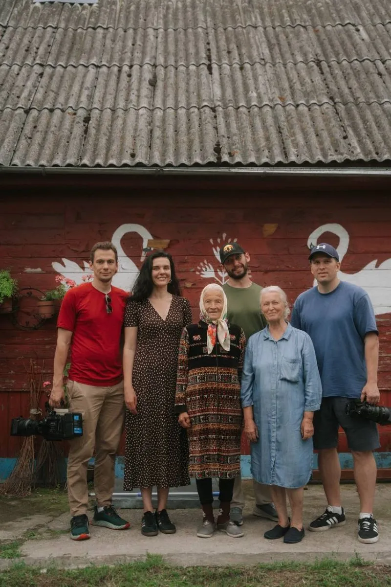 З Доменікою Чекун на Поліссі під час запису відеокліпу