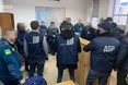 “Митник завантажив до картки митного оформлення фотографію... порожнього мікроавтобуса”