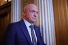 Позов Марка Келлі проти глави Пентагону: конфлікт через пенсії та свободу слова