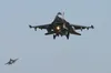 США змогли навчити лише обмежену кількість пілотів на F-16