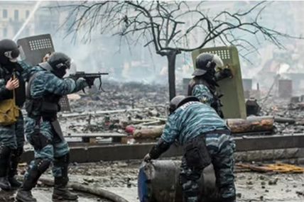 &laquo;Військовими прожекторами львівський &bdquo;Беркут&ldquo; висвічував майданівців і стріляв по них. Навіть тварин заборонено так вбивати&hellip;&raquo;