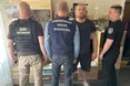Тортури замість правопорядку: у Дніпрі експравоохоронцям повідомлено про підозру за побиття затриманого