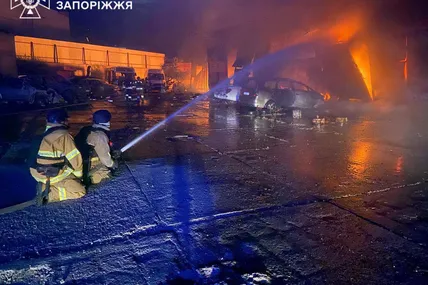 У вересні рф випустила по Україні понад 3,5 тис. дронів, майже 190 ракет і більш ніж 2,5 тис. авіаційних бомб, – Зеленський. Фото: ДСНС