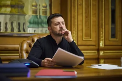 Зеленський підписав закон про факторинг: що зміниться для бізнесу