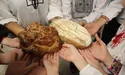 Замість квітів — паляниця