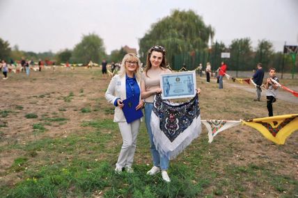 &laquo;У цих мальовничих хустках&nbsp;&mdash; історія і краса України&raquo;