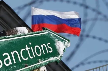 У Британії запровадили санкції проти 70 суден «тіньового флоту» рф та постачальників зброї. Фото: Слово і Діло