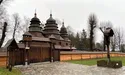 Монахи проти музейників