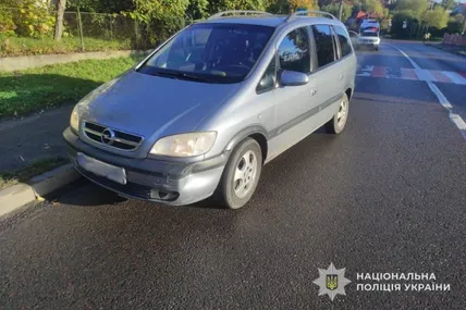 У Львівському районі внаслідок наїзду Opel травмована 43-річна жінка-пішохід 