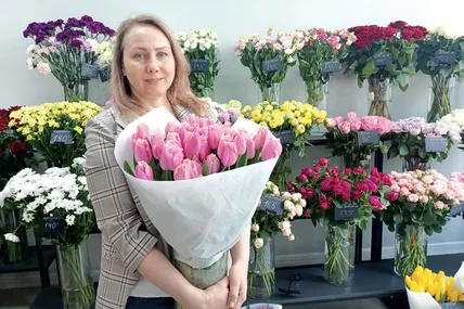 Квіти, обпалені війною