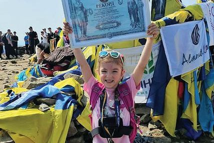 На Говерлу вибігла першою і чекала на тренерку та маму