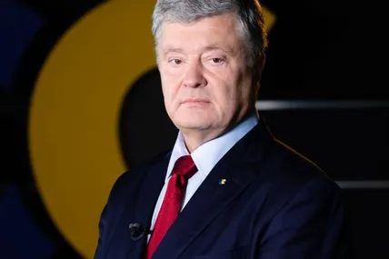 Порошенко продовжив дипломатичне турне: відбув до Туреччини та Польщі