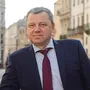 «Говорити до Людини, а не до Посади і Крісла»