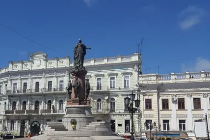 Пам'ятник Катерині ІІ в Одесі. Фото із мережі
