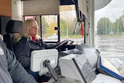 Від завтра роботу на маршруті громадського транспорту Львова розпочне перша жінка-водійка автобуса