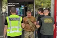 На Дніпропетровщині командир та старшина вимагали гроші у військового за «мовчання»