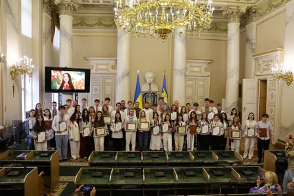 24.08.2026, 16:45				


									На Львівщині відзначили випускників із найвищими результатами НМТ							

										У День відновлення Незалежності України на Львівщині відзначили 456 випускників, які показали найвищі результати під час основної 