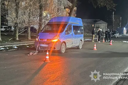 На Львівщині внаслідок наїзду мікроавтобуса травмований 37-річний пішохід 
