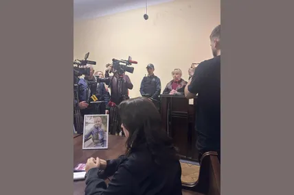Свідок розповіла у суді деталі поселення- виселення обвинуваченого в орендовану квартиру на вул. Костюшка, 2. Фото авторки