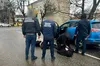 Вимагали гроші з мешканців та переселенців: затримано фігурантів на Львівщині