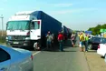 Аби обминути продовольчу блокаду Криму, деякі спритники їхали фурами через... цвинтар