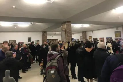 На Осінній салон "Високий Замок" народу приходило море. Фото авторки