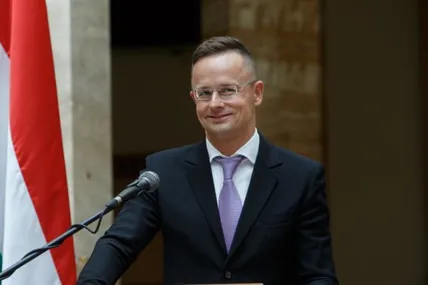 На фото Петер Сіярто