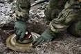 В Україні викрили чергову схему розкрадання бюджетних коштів: цього разу на гуманітарному розмінуванні