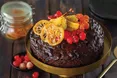 Кекс з сухофруктами і ягодами