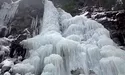 Манявський водоспад «закувала» крига