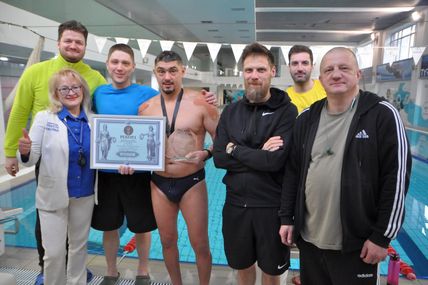 З'їв півтора кілограма згущеного молока і випив 5 літрів &laquo;коли&raquo;