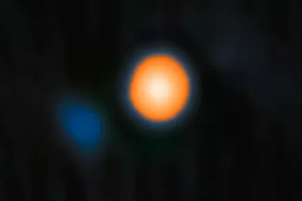 Фото із сайту Space