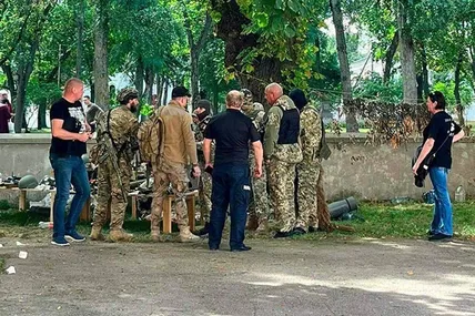 Біля музею у Чернігові здетонував снаряд.
