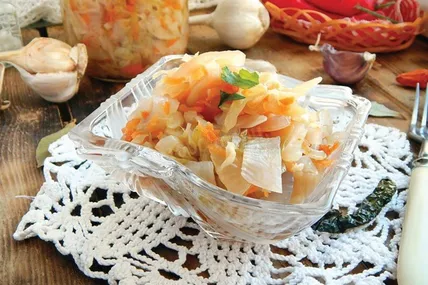 Квашена капуста з прянощами
