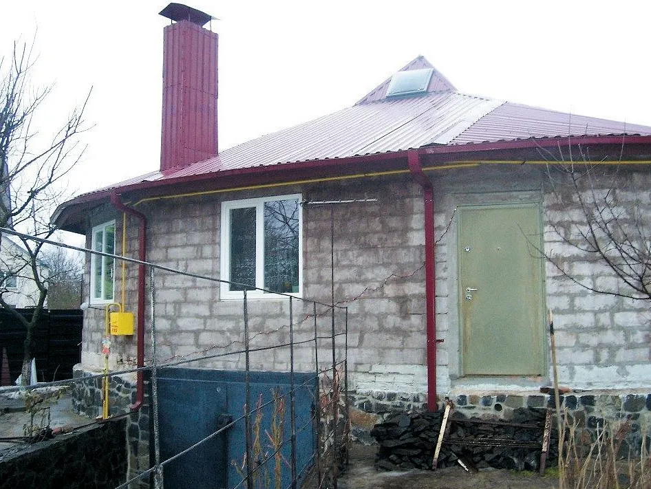 Дім Юрія Редька – оригінальний та теплий. Фото автора та газети «Полісся».