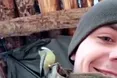 Із пташкою на плечі