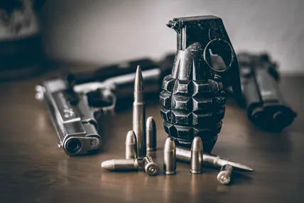 16.08.2026, 14:15				


									На Львівщині затримали чоловіка, у якого виявили гранату							

										У Радехові поліцейські під час перевірки водія електроскутера виявили в його сумці предмет, схожий на гранату. 50-річного чоловіка затримал
