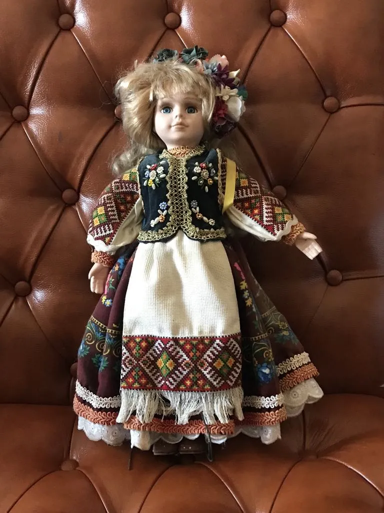 А найпершою була українка.
