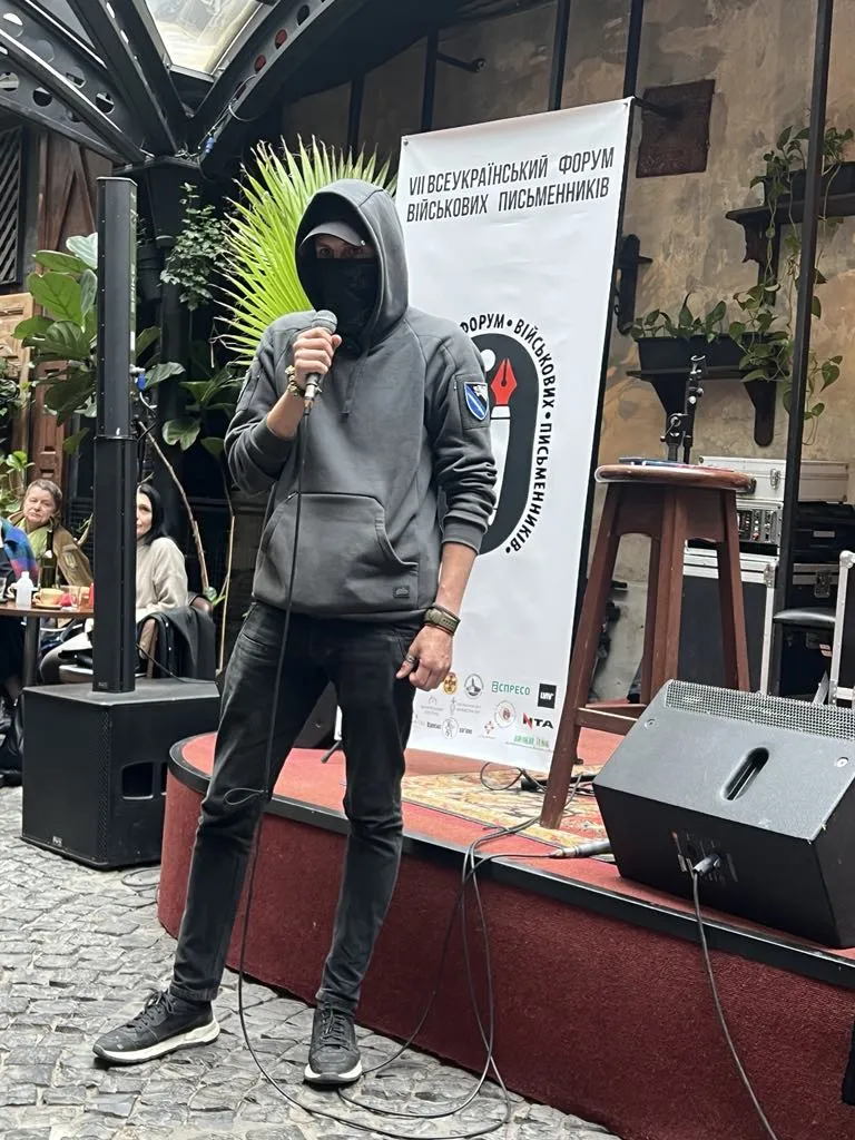 Письменник і військовий з позивним "Штірліц".