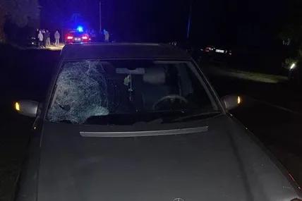 В аварії біля Львова постраждали двоє неповнолітніх на електросамокаті. Фото поліції із місця події