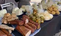 Мед та вуджені ковбаси — з Луцька, сири — з Івано-Франківщини