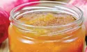 Яблучне варення з карамельними цукерками