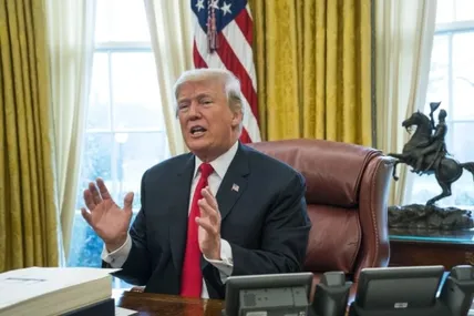 Трамп підписав угоду про припинення вогню в Секторі Гази — документ схвалили також лідери Єгипту, Катару та Туреччини. Фото: Укрінформ