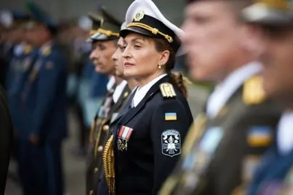 Головнокомандувач ЗСУ заявив про підготовку процедури дистанційного подання документів: військовий облік для жінок