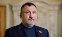 «Десять меседжів Путіна»: Ренат Кузьмін погрожує Україні й натякає на війну від Росії. Чи порушує він присягу депутата?